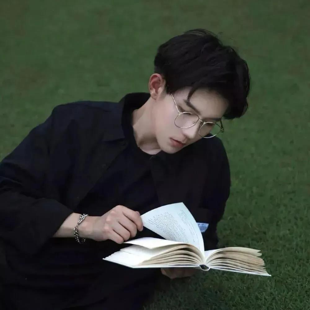 13，我会告诉你，不要高估在我心中，如果我喜欢你，我会去找你，我不会让你哭，为什么我不知道你这么久？你还不明白吗？