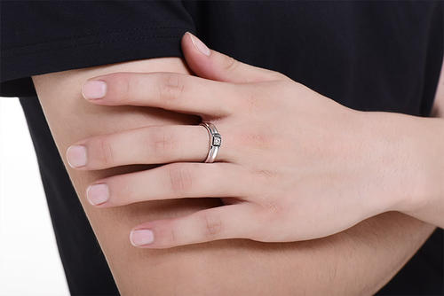 太阳结婚戒指的经典报价