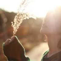 女孩表达了秘密爱的句子：曾经见过，18岁从未见过