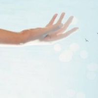 失业的句子在下岗的情绪中是痛苦的。