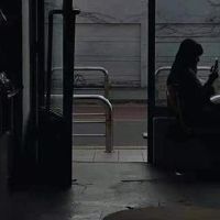 一个人漂泊在外的伤感语录 独自一人在城市的文案