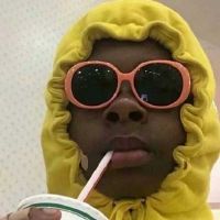 巨沙雕惹人注意的游戏名字(精选81个)