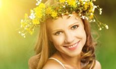 探究微笑之美：感人至深的句子，让你爱上微笑的魅力