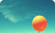 孩子们在秋游中流露出的开心表情让人感到舒畅的句子