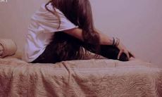 一个人沉浸在无法得到爱的伤感中：一连串引人深思的伤感语句