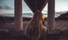 与朋友分享轻松愉悦的周末时光的说说——放松心情，尽情享受闲暇时光