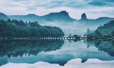 选自经典文学作品的描写优美田园景色的诗句精选