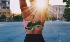 孤独心烦的症候：表达一种苦闷、无助和疲倦的情绪状态