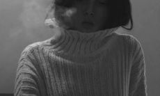 当朋友圈句子足以让人心凉：探析友谊深浅之间的文化扭曲与情感错位