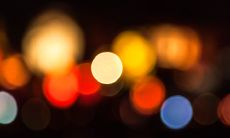 "在经历种种挫折和失意之后，我对人生深感失望，渴望找到门路重拾信心和希望"