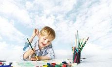 小孩子的愉快短语，让孩子们感到幸福和快乐