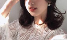 女孩子被骗的个人签名文件，其中包含被欺诈的交易细节和社交媒体信息