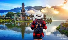 48句唯美的说说，用爱迎接七月的脚步：告别六月，迎接七月的美丽与希望