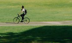 尽情笑出声！展现笑容的穷小伙子们的有趣幽默语录