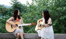 深感同胞姐妹亲情之深厚，心系血脉相连的宝贵情感表达