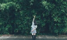 友情逐渐透明化：描述亲密关系的言语趋于缺失的现象