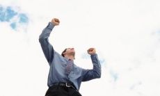 以尊严为本的话语，坚定自我，引领前行