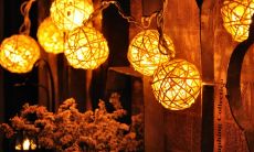 的背后是什么？探究人们低调庆祝生日并选择在朋友圈发表祝福的原因和心理