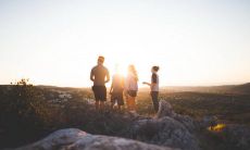 ——用于营销和加强客户关系的日常问候短信服务