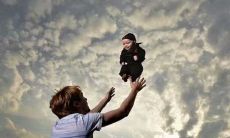 年版，分享给大家的天气热闹翻朋友圈的高级技巧以及超实用的夏季热带风情说说，助你在炙热的夏天轻松发出拉风又时髦的天气热文，赢尽好友羡慕和点赞！