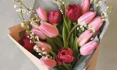 不要忘记感恩生养育你的双亲，向他们说一句简短却深刻的话来表达你的感激之情！