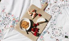 维系不了家庭的亲情：关于分离、远隔他乡和无法相聚的痛苦表达