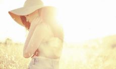 给你的朋友发一条包含天气变化问候的短信图片，让TA感受到你的关心和温暖