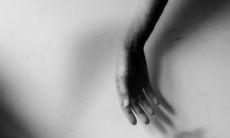 令人心痛哀叹的爱情句子，让你倍感痛苦与悲伤