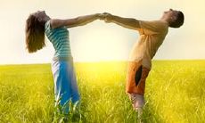 使用俏皮幽默的句子来让女朋友开心、振作精神的办法！