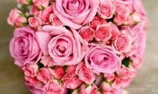 经典句子：每当我出现在女孩眼前时，她总是喜不自禁的表现出开心的心情