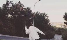 遭受巨大失望而沮丧：面对一个令人扫兴的句子