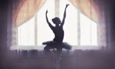 祝愿我的朋友永远保持幸福和快乐的心态！