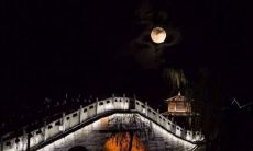 绚丽唯美的中秋赏月之旅：精选最美的诗句，让你沉浸在浪漫的月色之中！