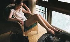 以十字为元素的短语，在其中展现出迷人的优美和韵律感