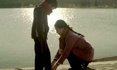 怎样用歌颂亲情和孝心的句子表达对家庭关系的重视和尊重？