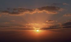 在寒冷冬季为你的爱车送上温暖的汽车美容问候短信！