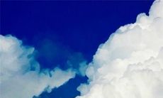 触动内心的感人亲情表达集锦，为父母、配偶、子女和亲人送上真挚的爱和感激之情的文章汇编