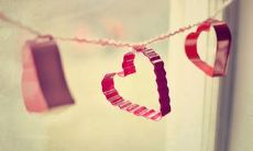 一系列关于深刻的、真挚的真爱之情的感人爱情句子，用以表达令人心动的浪漫爱情的深沉和易逝性