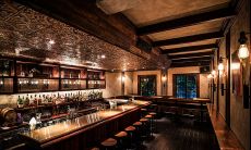 精选餐饮酒吧广告语全集，包含各类主题、风格、口味，助你打造出色的广告营销策略！