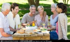 汇集珍爱亲人的高质量句子，传递家庭温暖之光