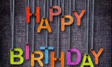 如何在宝宝圣诞节生日这一特别的日子里，创意地在社交媒体平台分享幸福瞬间，让亲友圈为你的宝贝送上热烈祝福？