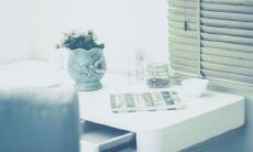 狂欢色彩缤纷，绘画拓展无限乐趣——形容心情愉悦、热情洋溢的绘画句子