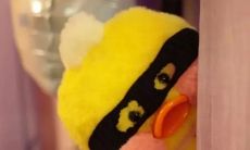 在朋友圈上陶醉的愚蠢句子，看起来别有一番滑稽深意