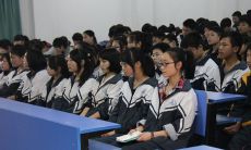 初三学生应该选用的适切座右铭，来帮助他们走上成功之路