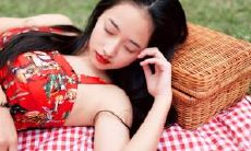 女孩与男孩分手后感到非常快乐的表述