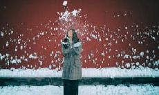 享受雪天美景，沉浸欣快刺激，充满快乐愉悦的句子！