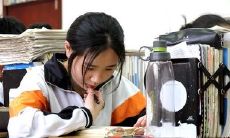 汇聚积极力量的励志短语，激励人们向前迈进！