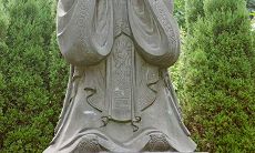 孔子的关于爱朋友的名言和警句，深刻阐述了人际关系的重要性和调和相处的智慧策略