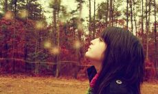 探究内心深处悲伤纠结的情感，表达剧烈痛苦令人心碎的独白