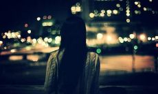 淅沥小雨过后，充溢着伤感的语句在城市间流淌